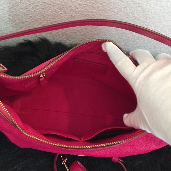 Authentic Coach purse - Picture 5 of 8